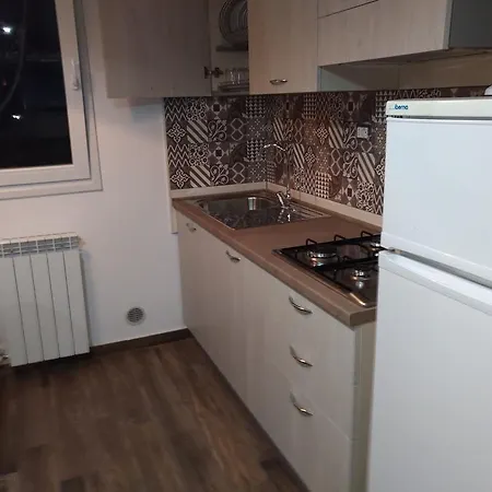 Via Presta Apartman *